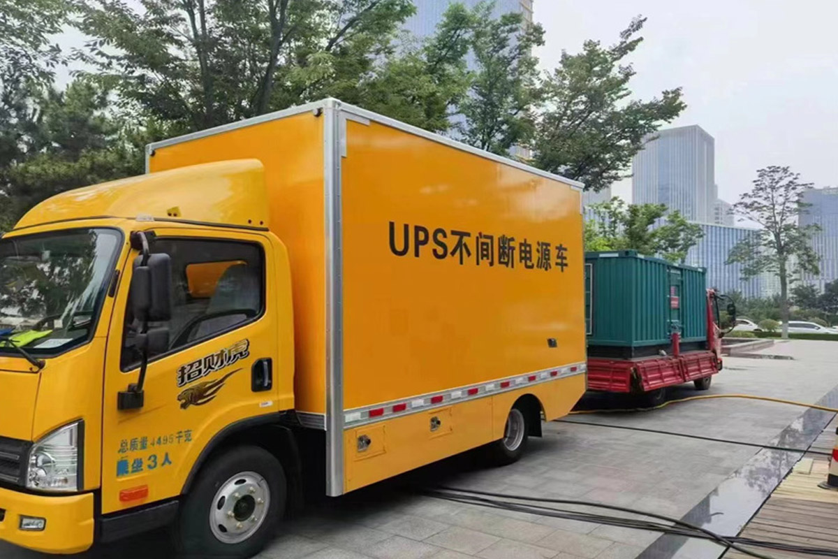 平原发电机租赁施工现场